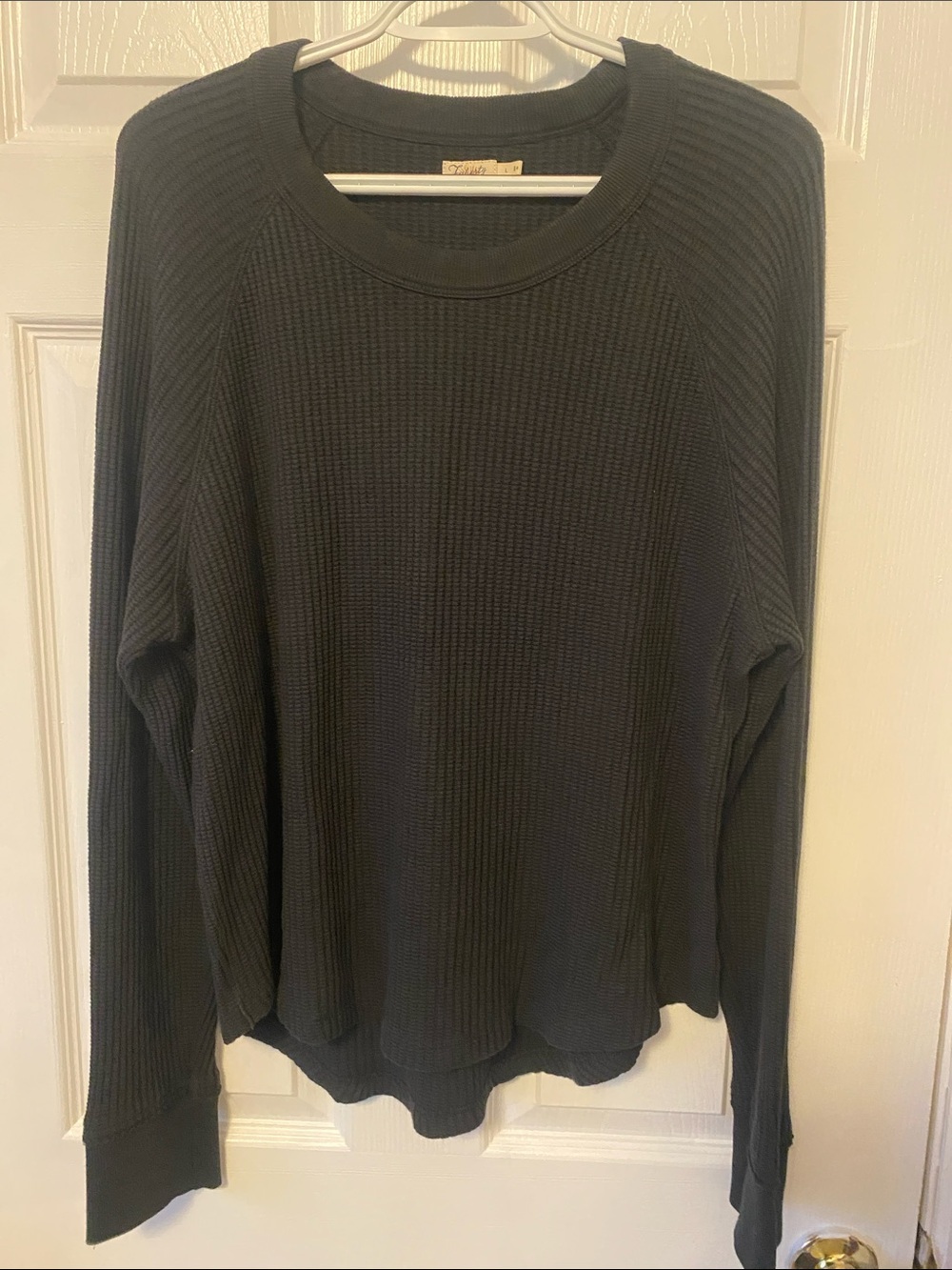 Faherty Women's Waffle Knit Crew Neck Sweater - Charcoal